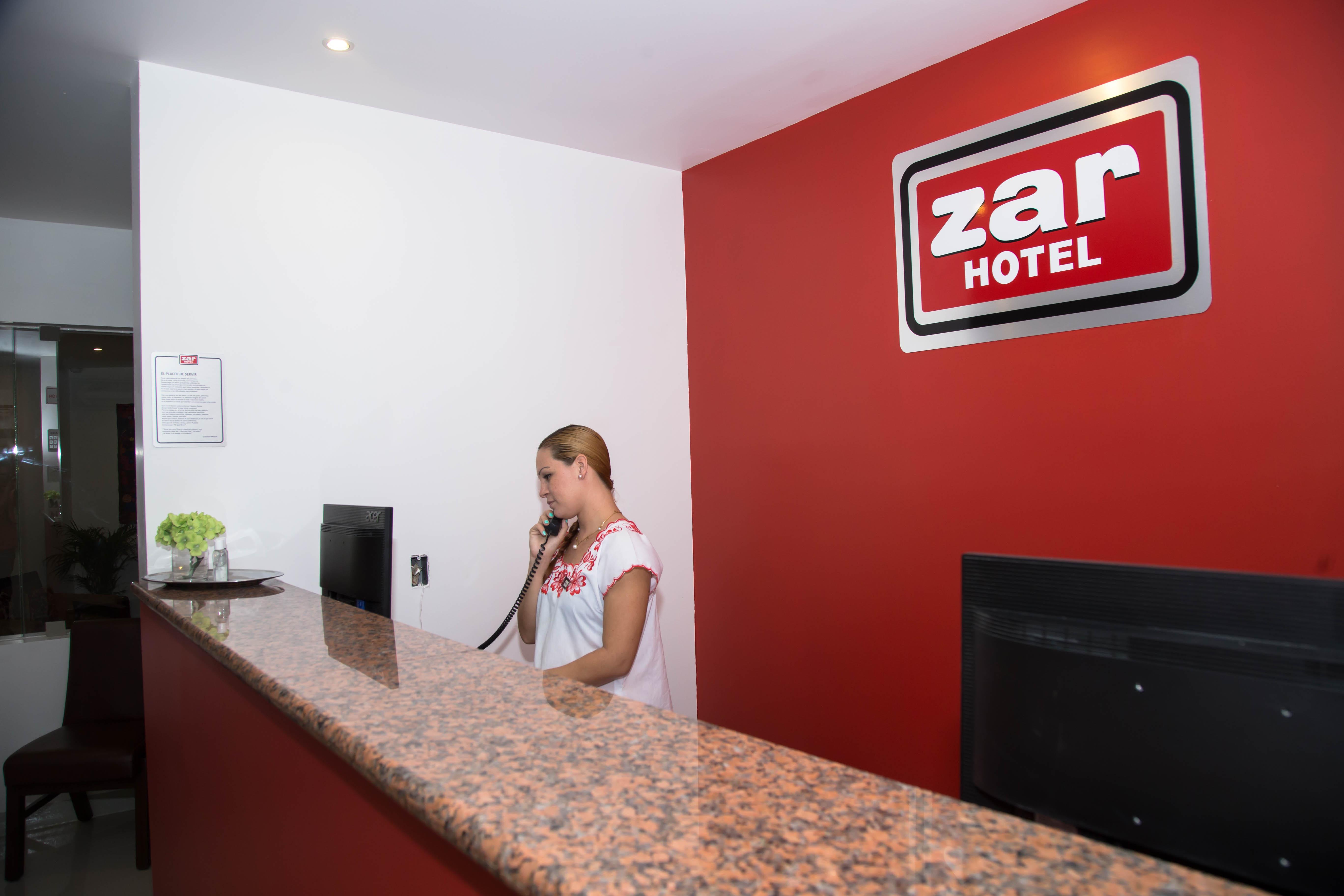 Hotel Zar Merida Bagian luar foto
