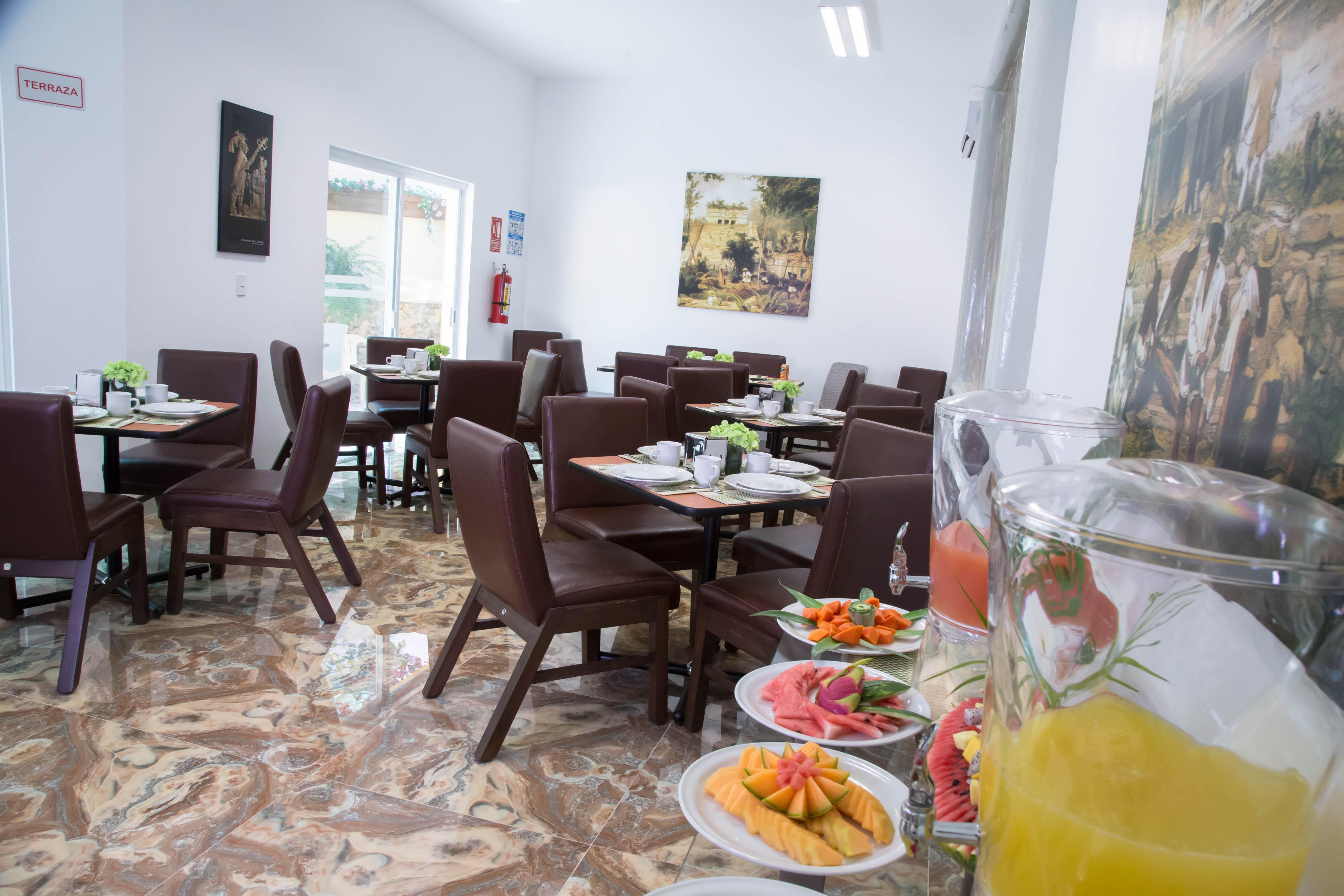 Hotel Zar Merida Bagian luar foto