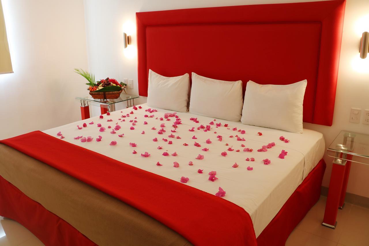 Hotel Zar Merida Bagian luar foto