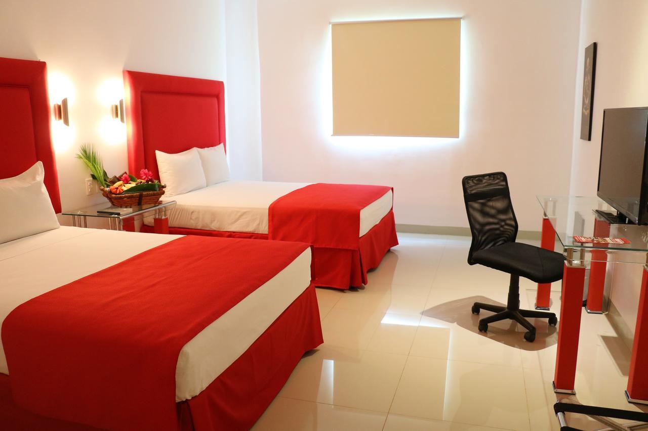 Hotel Zar Merida Bagian luar foto
