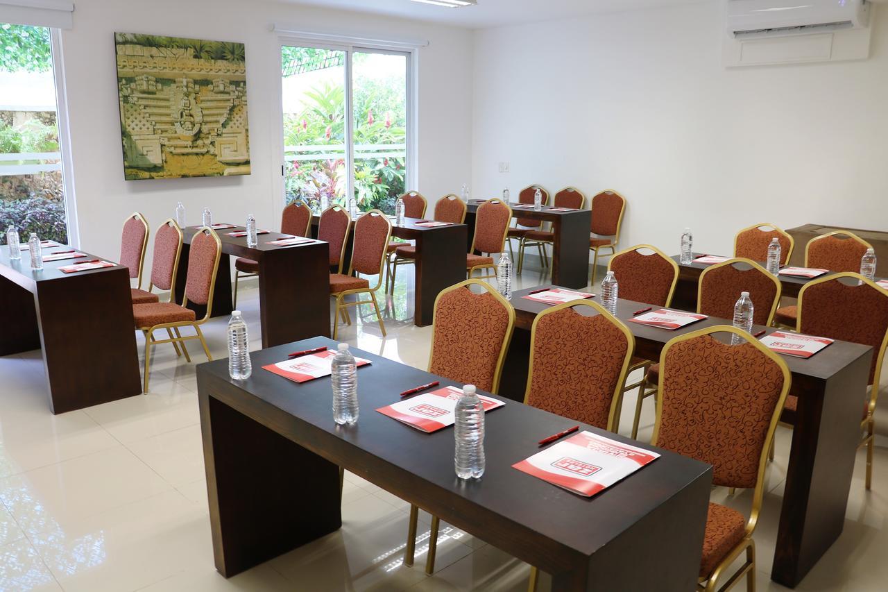 Hotel Zar Merida Bagian luar foto
