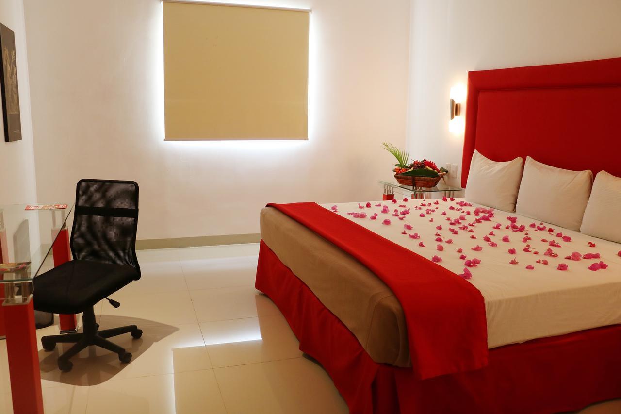 Hotel Zar Merida Bagian luar foto